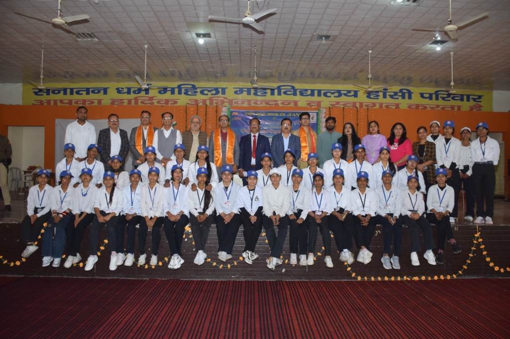 संविधान द्वारा प्रदत्त मौलिक कर्तव्यों का पालन करना ही सच्ची राष्ट्रभक्ति है एसडीएम